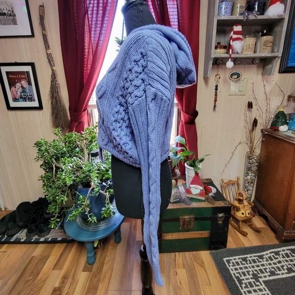 🛒🛍️💥Aeropostale Women size medium cropped hooded chain knit sweater - Picture 6 of 7